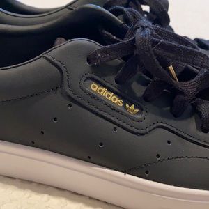 Women’s Adidas leather sleek sneaker size 9